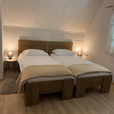Vanda Holiday home Bakar